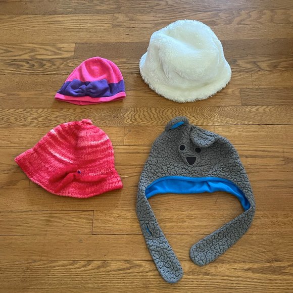 Girls winter hats - Picture 1 of 1